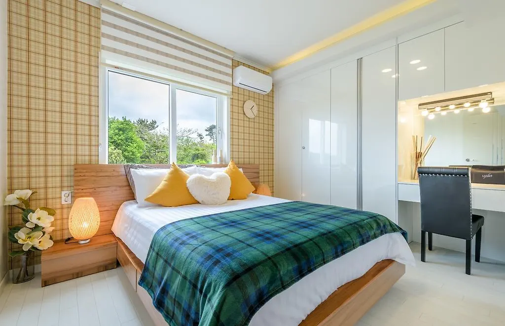 Windstone Pension Jeju Holiday home